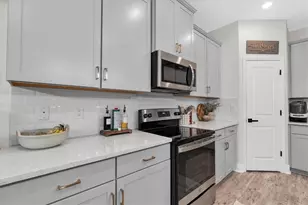 8110 Praise Dr, Tampa, FL 33625 - Photo 20