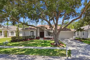 859 Inverry Dr, Oldsmar, FL 34677 - Photo 1