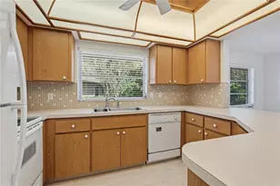 505 Bamboo Ct, Tarpon Springs, FL 34689 - Photo 22