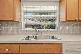 505 Bamboo Ct, Tarpon Springs, FL 34689 - Photo 24