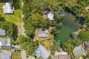 6053 Palm Creek Dr, Weeki Wachee, FL 34607 - Photo 4
