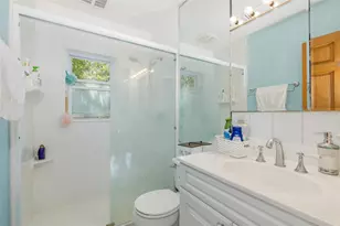 1005 15th St N, Saint Petersburg, FL 33705 - Photo 20