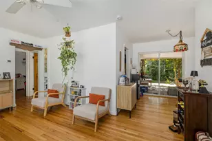 1005 15th St N, Saint Petersburg, FL 33705 - Photo 8