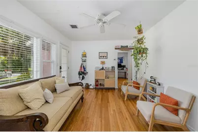 1005 15th Street N, Saint Petersburg, FL 33705 - Photo 6