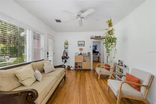 1005 15th St N, Saint Petersburg, FL 33705 - Photo 6