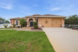 13363 Spring Hill Dr, Spring Hill, FL 34609 - Photo 4