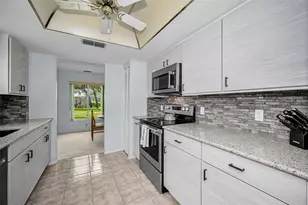 4876 Boonesboro Ct, New Port Richey, FL 34655 - Photo 6
