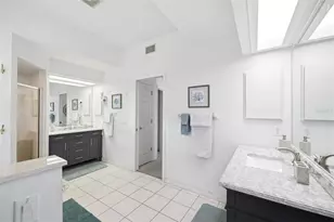 240 N Country Club Dr, Crystal River, FL 34429 - Photo 16