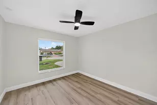 10221 Landmark Dr, Hudson, FL 34667 - Photo 16