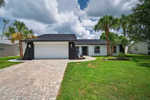 10221 Landmark Dr, Hudson, FL 34667 - Photo 2