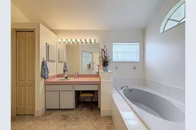 6170 Gainsboro Avenue, Spring Hill, FL 34609 - Photo 30
