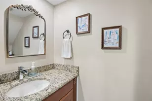 6910 Lake Pl Ct, Tampa, FL 33634 - Photo 18