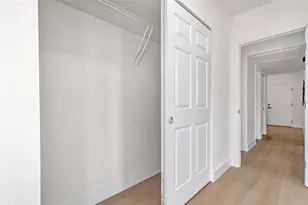 1801 Lakewood Dr S, Saint Petersburg, FL 33714 - Photo 20