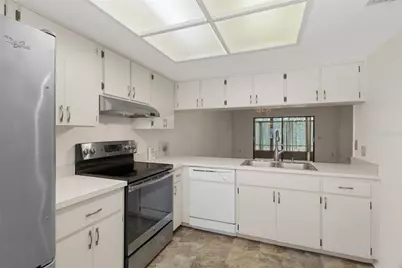 2102 Forester Way, Spring Hill, FL 34606 - Photo 8