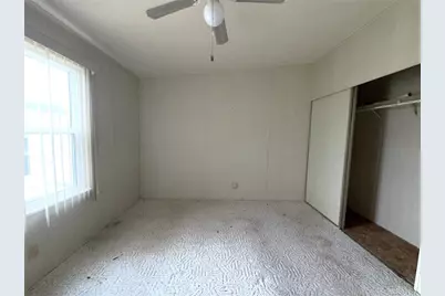 35044 McCulloughs Leap, Zephyrhills, FL 33541 - Photo 18