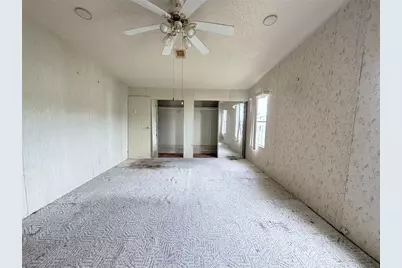 35044 McCulloughs Leap, Zephyrhills, FL 33541 - Photo 16