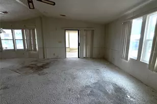 35044 McCulloughs Leap, Zephyrhills, FL 33541 - Photo 10