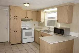 8422 Battel Ct, New Port Richey, FL 34653 - Photo 2