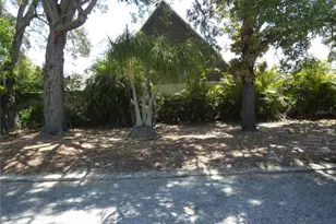 12409 Merry Ln, Hudson, FL 34667 - Photo 30