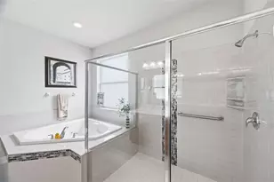 123 N Florida Ave, Tarpon Springs, FL 34689 - Photo 24