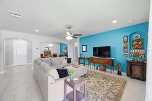 123 N Florida Ave, Tarpon Springs, FL 34689 - Photo 10