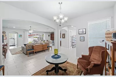 123 N Florida Avenue, Tarpon Springs, FL 34689 - Photo 8