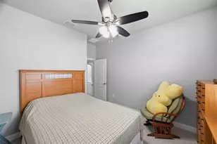 123 N Florida Ave, Tarpon Springs, FL 34689 - Photo 26