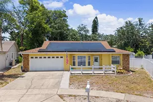 6325 SE Sarah Ln, New Port Richey, FL 34653 - Photo 1