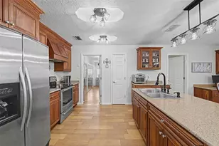 6325 SE Sarah Ln, New Port Richey, FL 34653 - Photo 12
