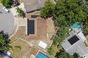 6325 SE Sarah Ln, New Port Richey, FL 34653 - Photo 4