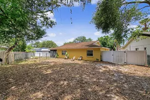 6325 SE Sarah Ln, New Port Richey, FL 34653 - Photo 28