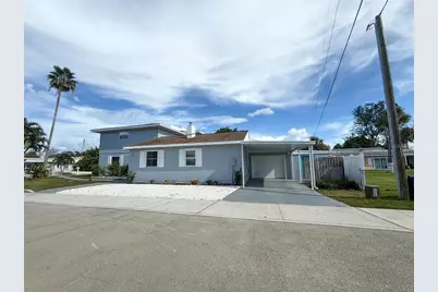 13290 3rd Street E, Madeira Beach, FL 33708 - Photo 2