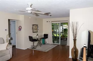 150 Stafford Cir, Palm Harbor, FL 34684 - Photo 4