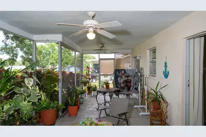 150 Stafford Circle, Palm Harbor, FL 34684 - Photo 14