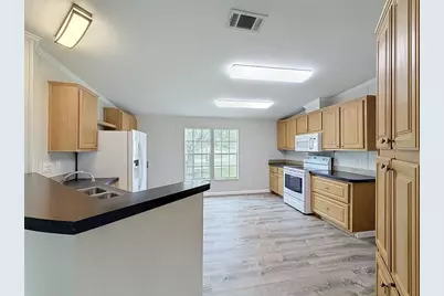 12510 Banbury Avenue, New Port Richey, FL 34654 - Photo 6