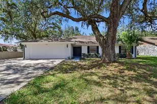 5305 E 127th Ave, Tampa, FL 33617 - Photo 2