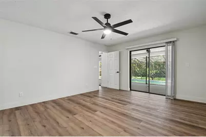 5305 E 127th Avenue, Tampa, FL 33617 - Photo 14