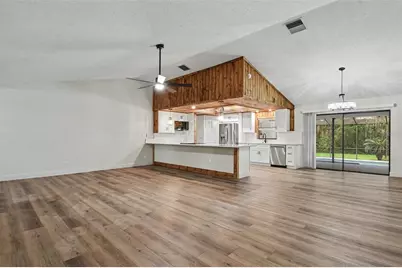 5305 E 127th Avenue, Tampa, FL 33617 - Photo 4