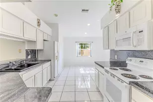 11261 McRacken Dr, Spring Hill, FL 34609 - Photo 12