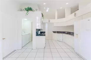 11261 McRacken Dr, Spring Hill, FL 34609 - Photo 16