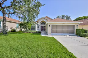 11261 McRacken Dr, Spring Hill, FL 34609 - Photo 4