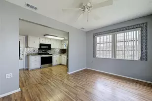 9151 Barrington Ln, Port Richey, FL 34668 - Photo 14