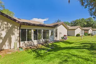 7511 Heather Walk Dr, Weeki Wachee, FL 34613 - Photo 8