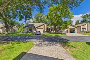 7511 Heather Walk Dr, Weeki Wachee, FL 34613 - Photo 2