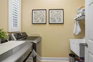 13248 Linzia Ln, Spring Hill, FL 34609 - Photo 32
