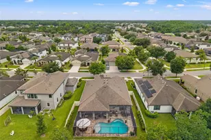 8320 Bluevine Sky Dr, Land O Lakes, FL 34637 - Photo 16