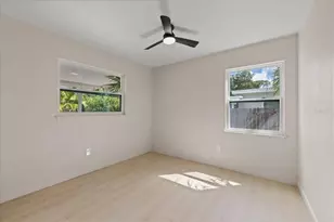 8211 Diagonal Rd N, Saint Petersburg, FL 33702 - Photo 24