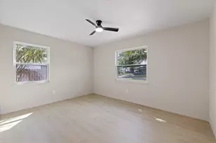 8211 Diagonal Rd N, Saint Petersburg, FL 33702 - Photo 18