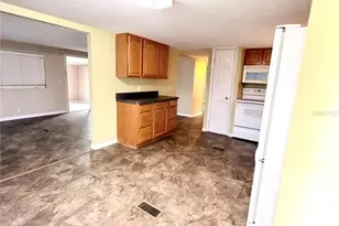 14224 Sandhurst St, Brooksville, FL 34613 - Photo 6