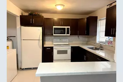 2400 NW 21st Street #3, Fort Lauderdale, FL 33311 - Photo 1